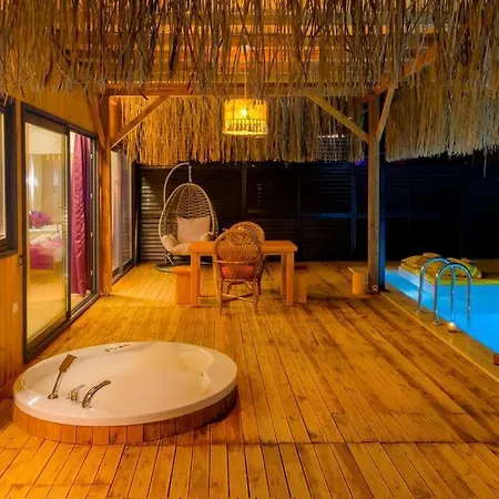 Moti House - Hill Villa